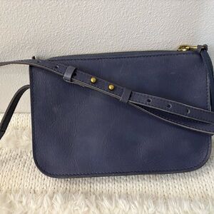 Madewell Soft Leather Crossbody Purse Blue
